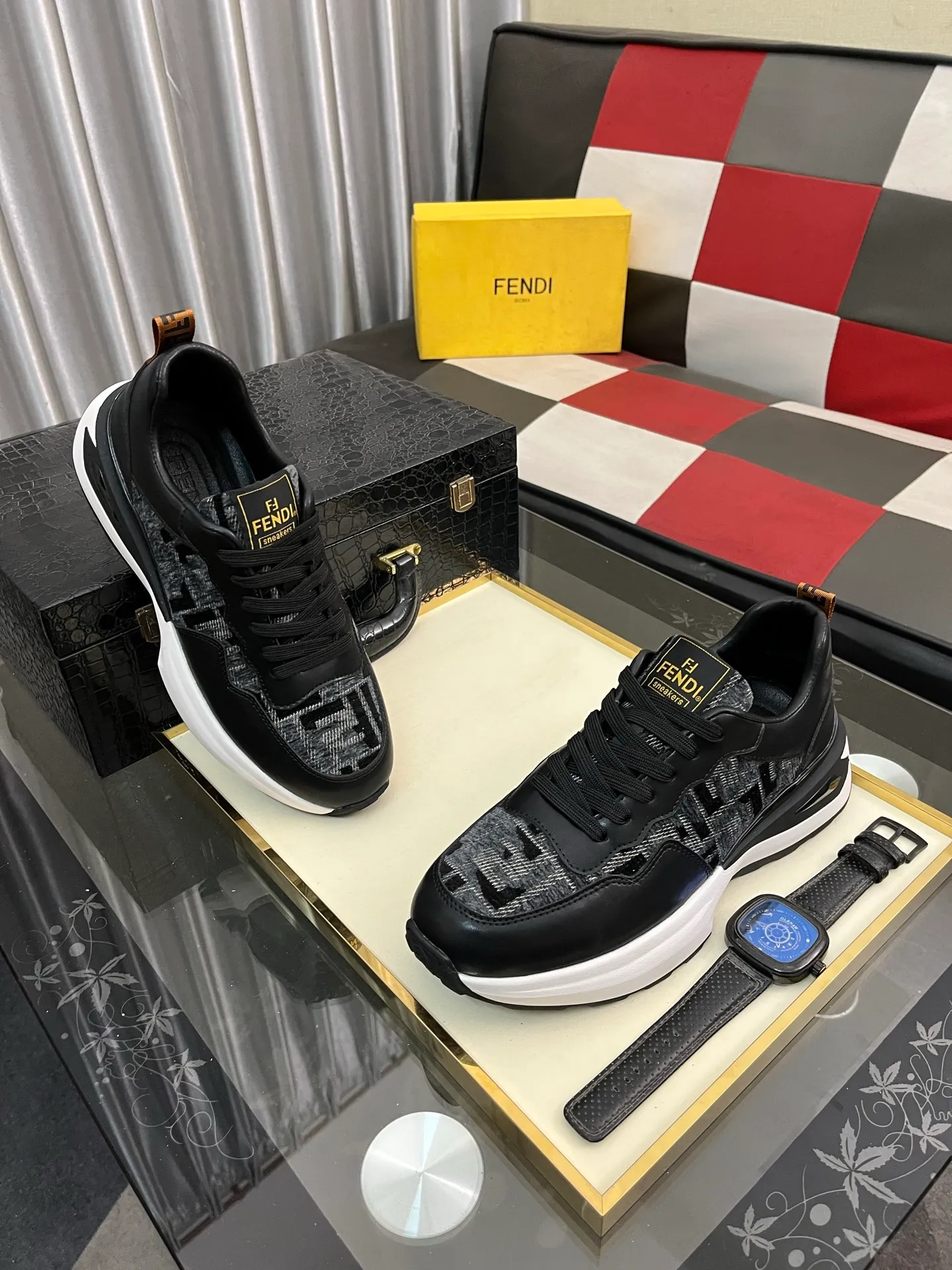 Men's Men's Shoes💰458⌚️⌚️[Fendi] Fendi's latest casual shoes for men! Available at counters simultaneously! A one-to-one replica of the original. All imported official website one-to-one cowhide fabric. The interior is made of top-grade sheepskin, and the original factory-supplied rubber outsole is used. Leading new fashion concepts. Matching code: 38-44. 4️⃣colors available